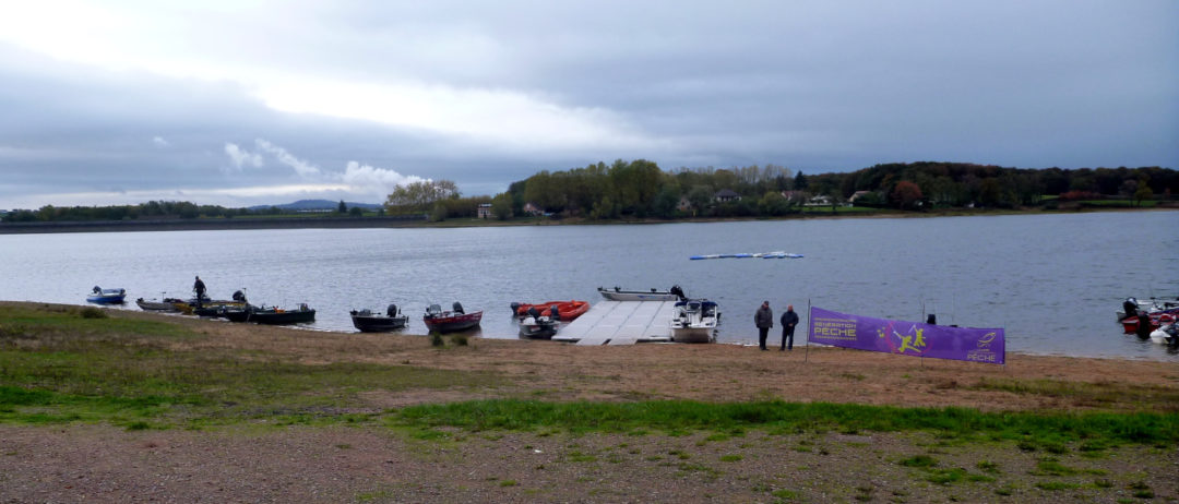 Challenge départemental des pêches des poissons carnassiers en bateau de Saône-et-Loire - Lac de Torcy